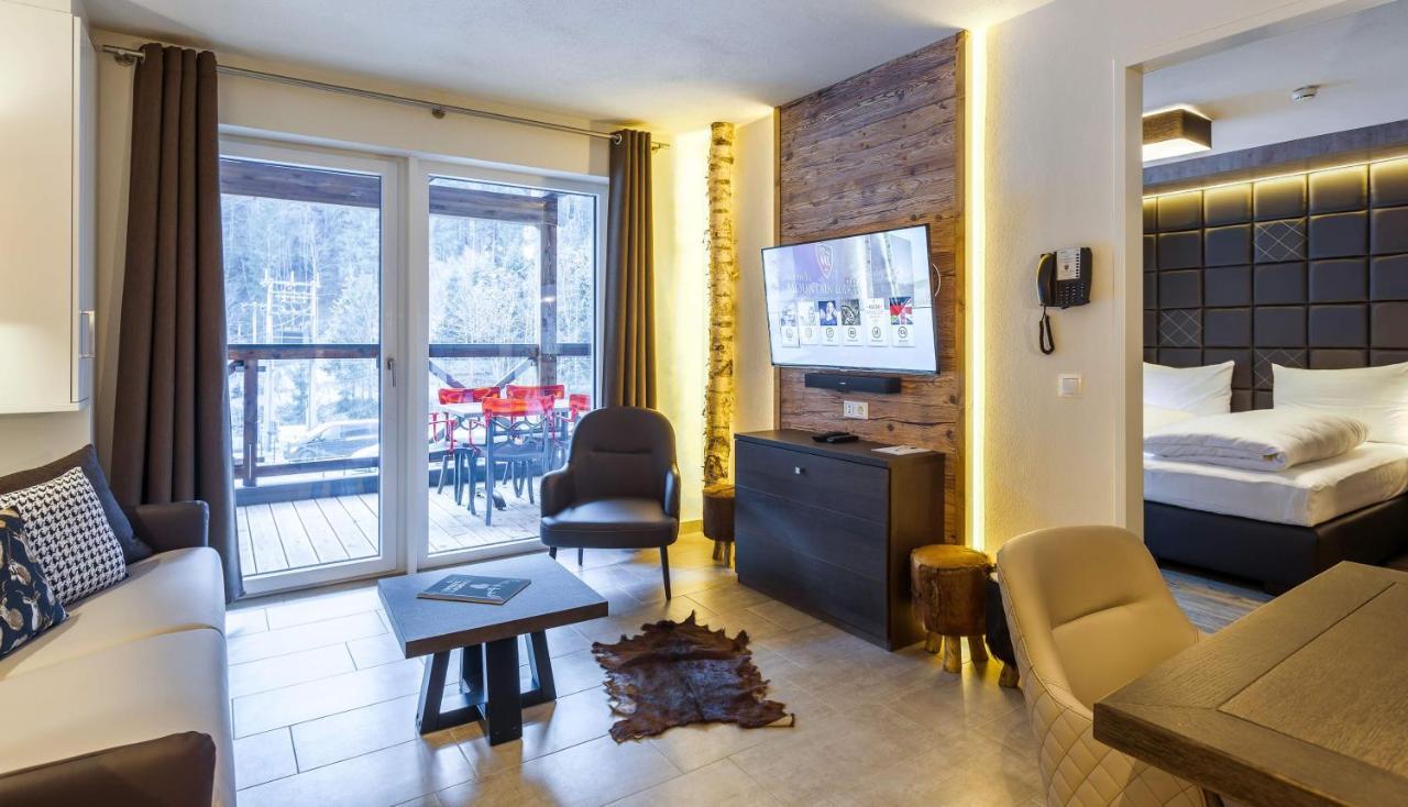 Avenida Mountain Lodges Saalbach Екстериор снимка