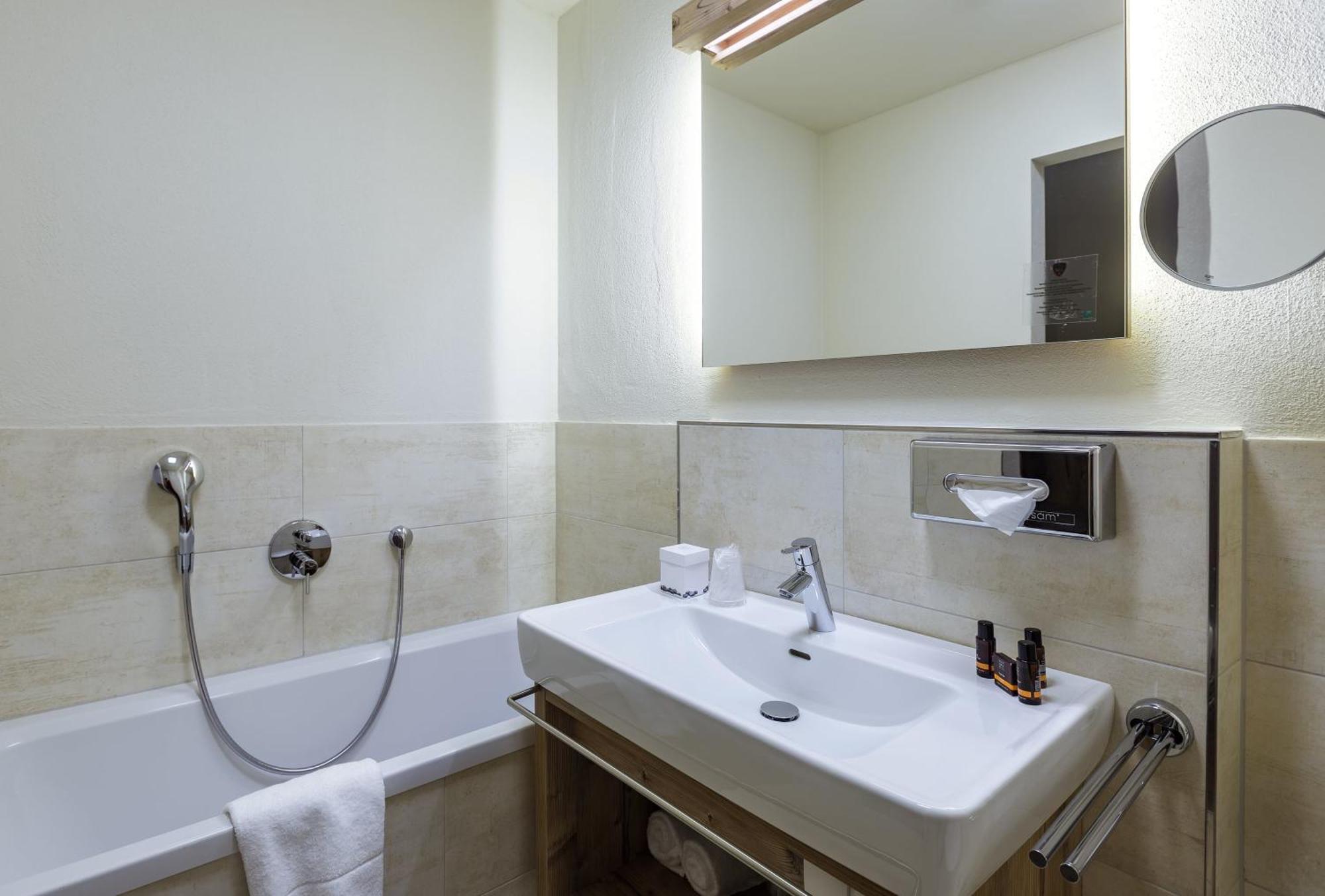 Avenida Mountain Lodges Saalbach Стая снимка