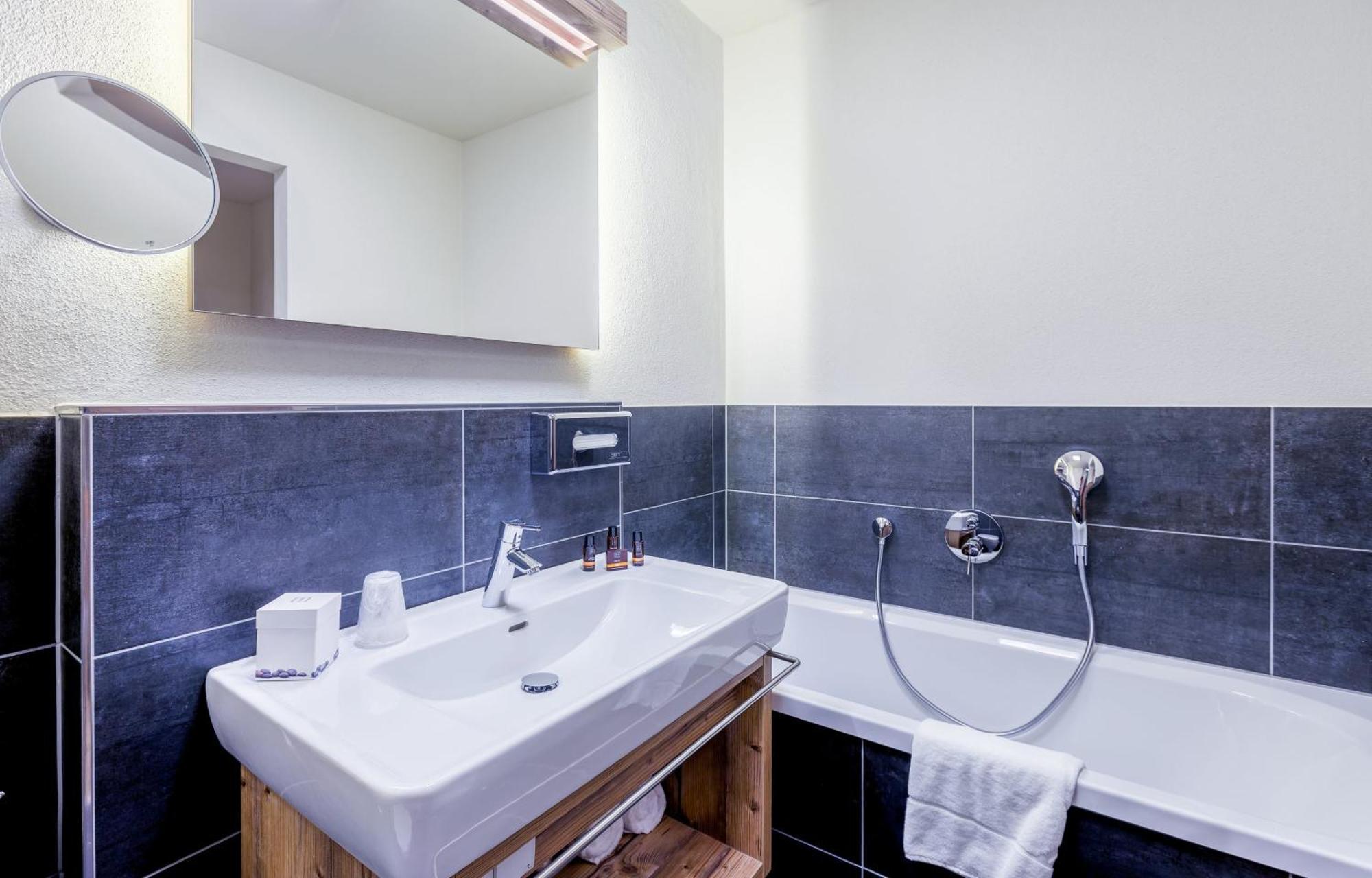 Avenida Mountain Lodges Saalbach Стая снимка